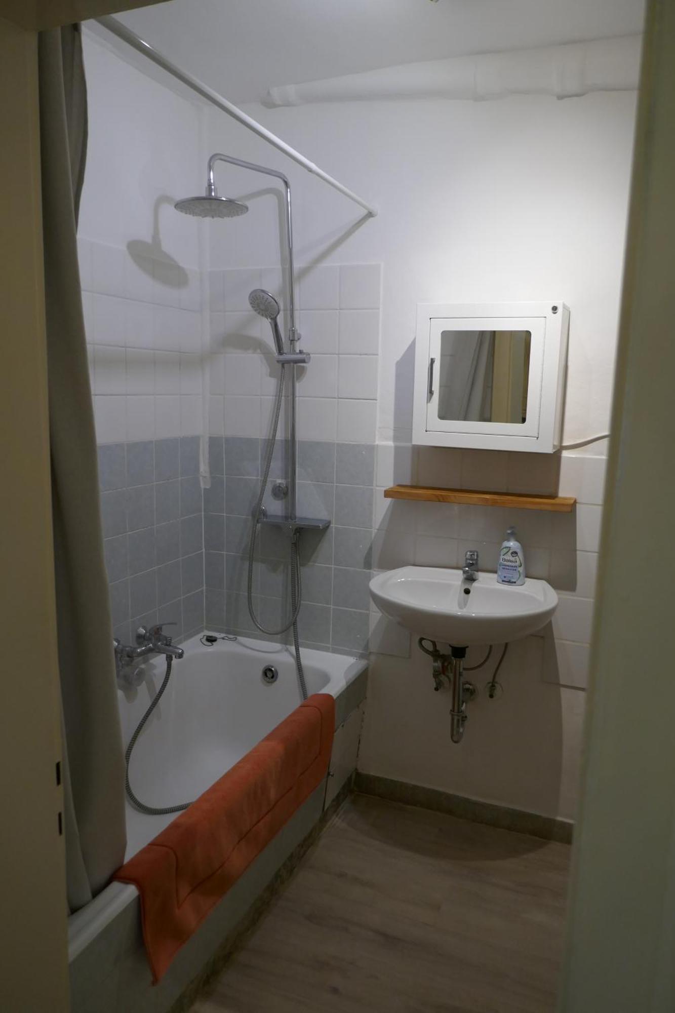 Gemuetliche 2 Zkb Im Zentrum Apartment *